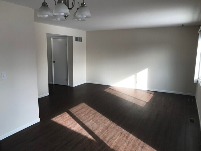 Foto del edificio - 517 Sundance Dr