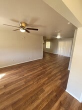 Building Photo - 2217 Druid Dr