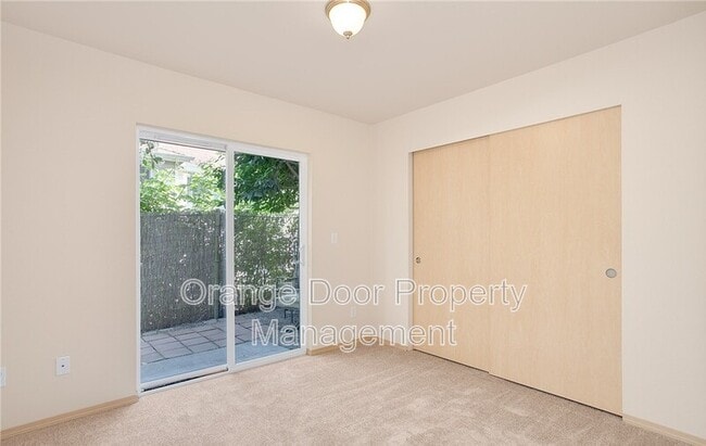 Foto del edificio - 2414 SW Holden St