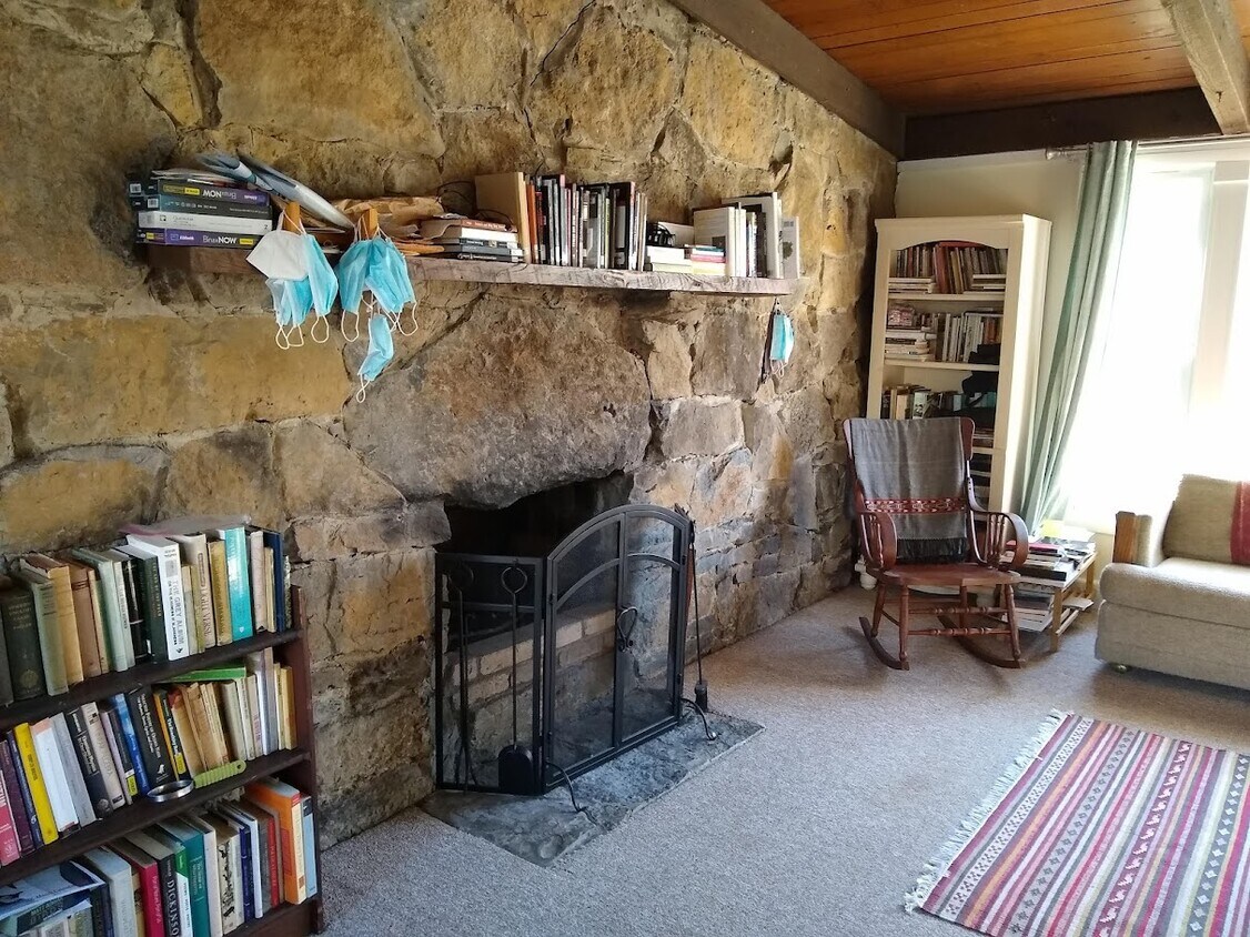 living room - 165 E Cherry Ln