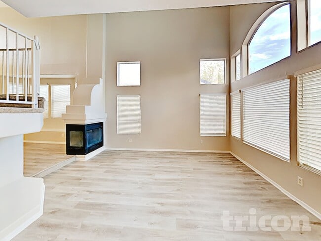 Building Photo - 6667 Whistling Swan Way