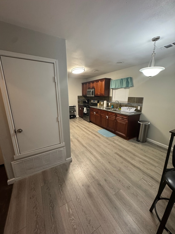 Foto del edificio - 1334 W Ridgewood Ct