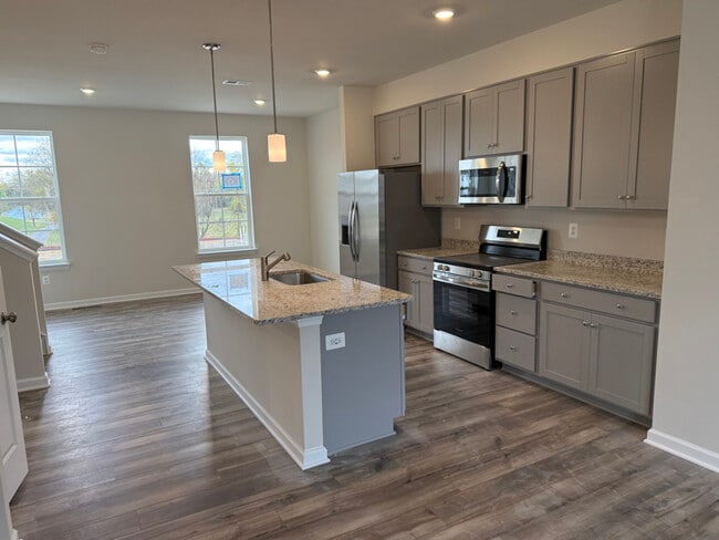 Building Photo - 117 Canning Rd