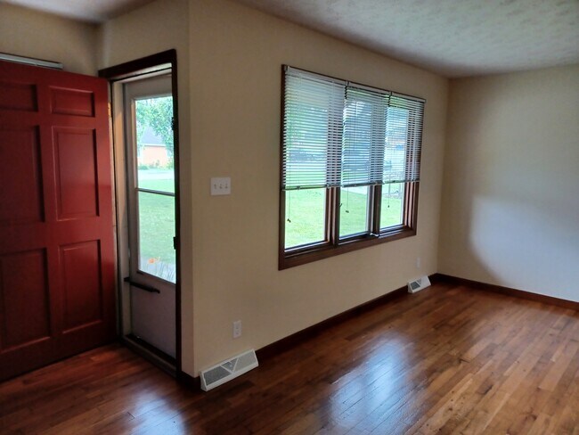 Sala de estar - 21 Jade Ln