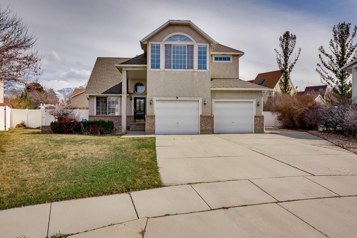 Photo - 7033 S 770 E (Midvale, UT)