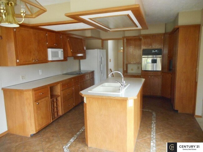Building Photo - 1708 Sherry Dr