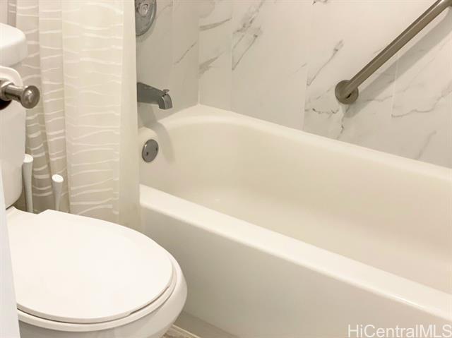 Building Photo - 1920 Ala Moana Blvd