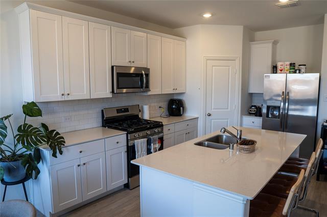 Foto del edificio - 3305 Kaufman Ct