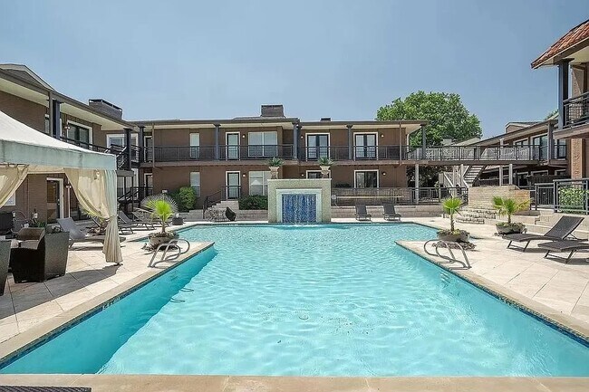 Foto del edificio - 5932 Sandhurst Ln