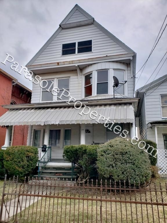 Primary Photo - 217 S. Main Ave-Top
