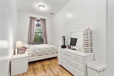 Interior Photo - 131 W 130th St