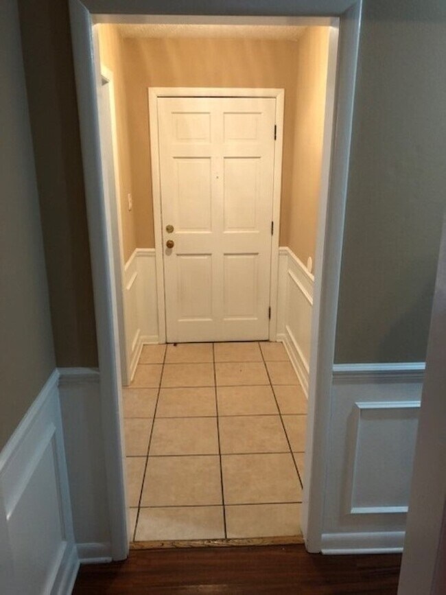 Foto del edificio - 1106 Missionwood Ln