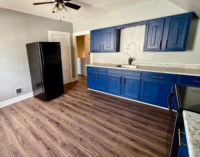 Foto del edificio - 86 Maplewood Ave