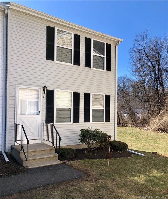 7 Pepperbush Ln, Glastonbury, CT 06033 Condo for Rent in Glastonbury, CT