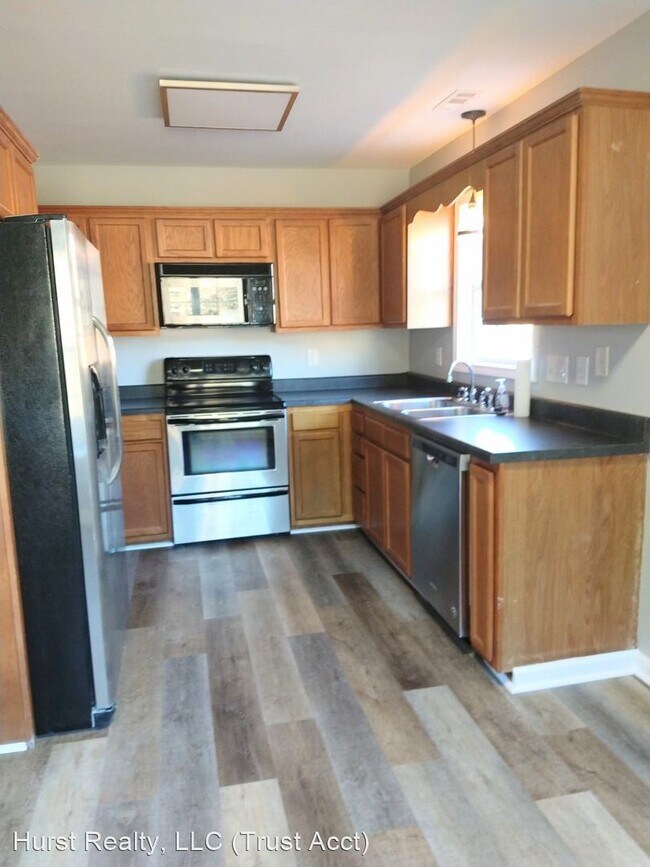 Foto del edificio - 3 br, 2 bath House - 110 Ryan Glenn Drive