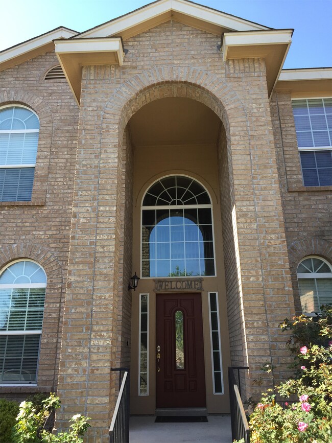 Foto del edificio - 338 Eglington Way