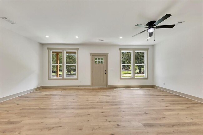 Foto del edificio - 3 Forsyth St NE