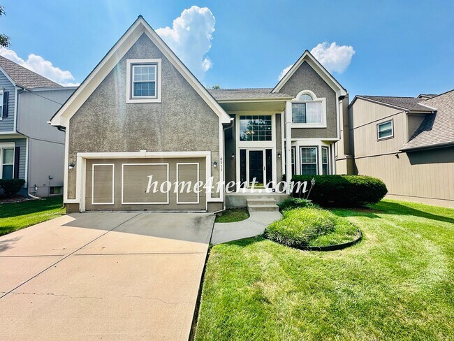 Foto del edificio - Blue Valley Schools, Walking Distance to Elementary School and Neighborhood Pool!