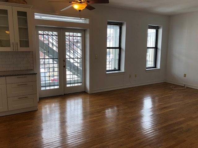 Building Photo - 509 Madison St