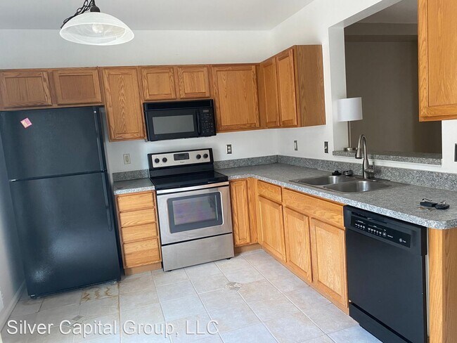 Building Photo - 2 br, 2.5 bath House - 20284 Boardwalk