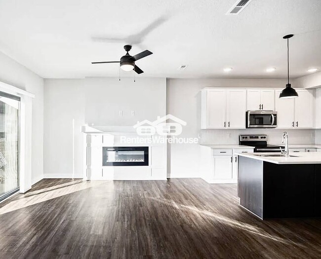 Building Photo - 3652 NE Marissa Ln