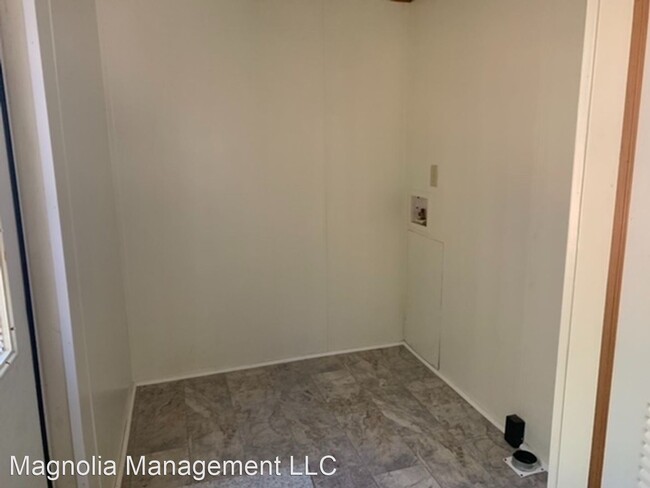 Building Photo - 3 br, 2 bath House - 158 Mountain View Rd