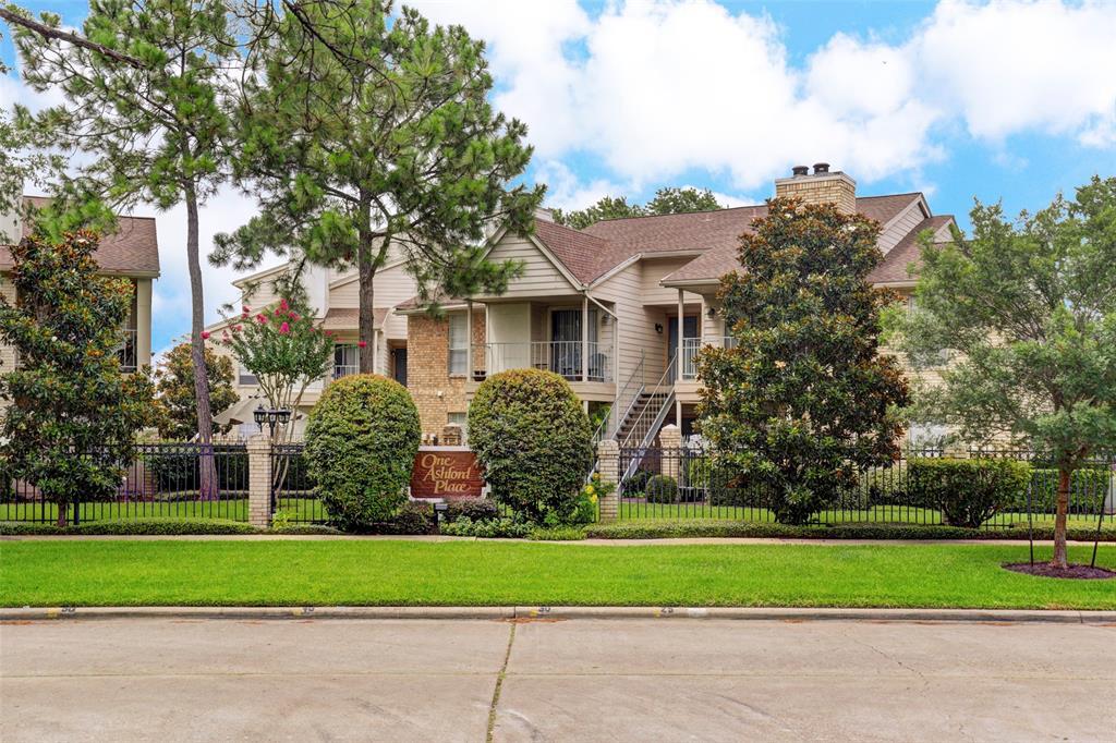 12550 Whittington Dr Unit 6/605, Houston, TX 77077 Condo for Rent in