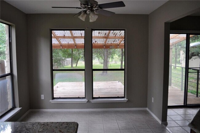 Building Photo - 4807 White Elm Dr
