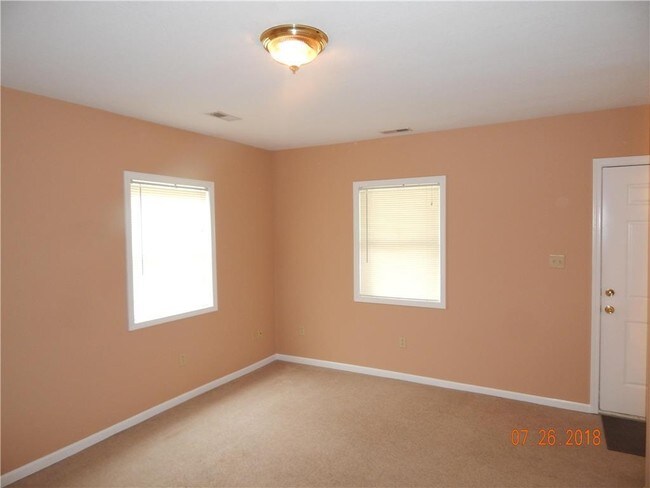 Interior Photo - 818 N 2nd St