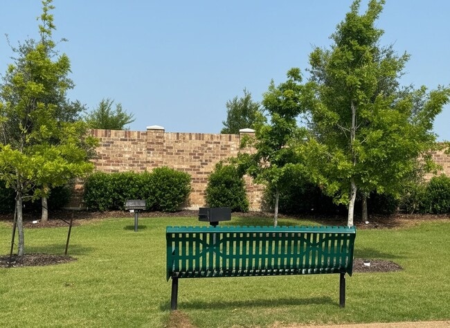 Building Photo - 1274 Alamo Dr
