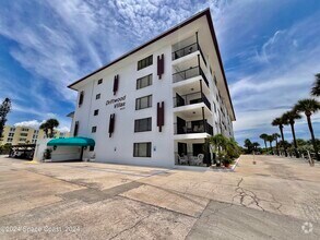Building Photo - 4600 Ocean Beach Blvd