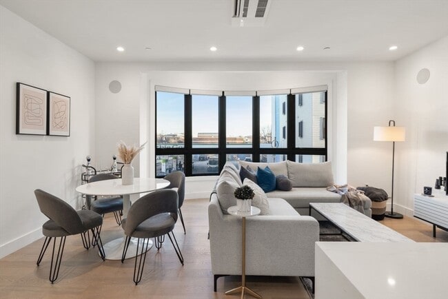 Foto del edificio - 75 W Broadway