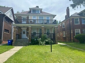 Building Photo - 1165 Virginia Park St