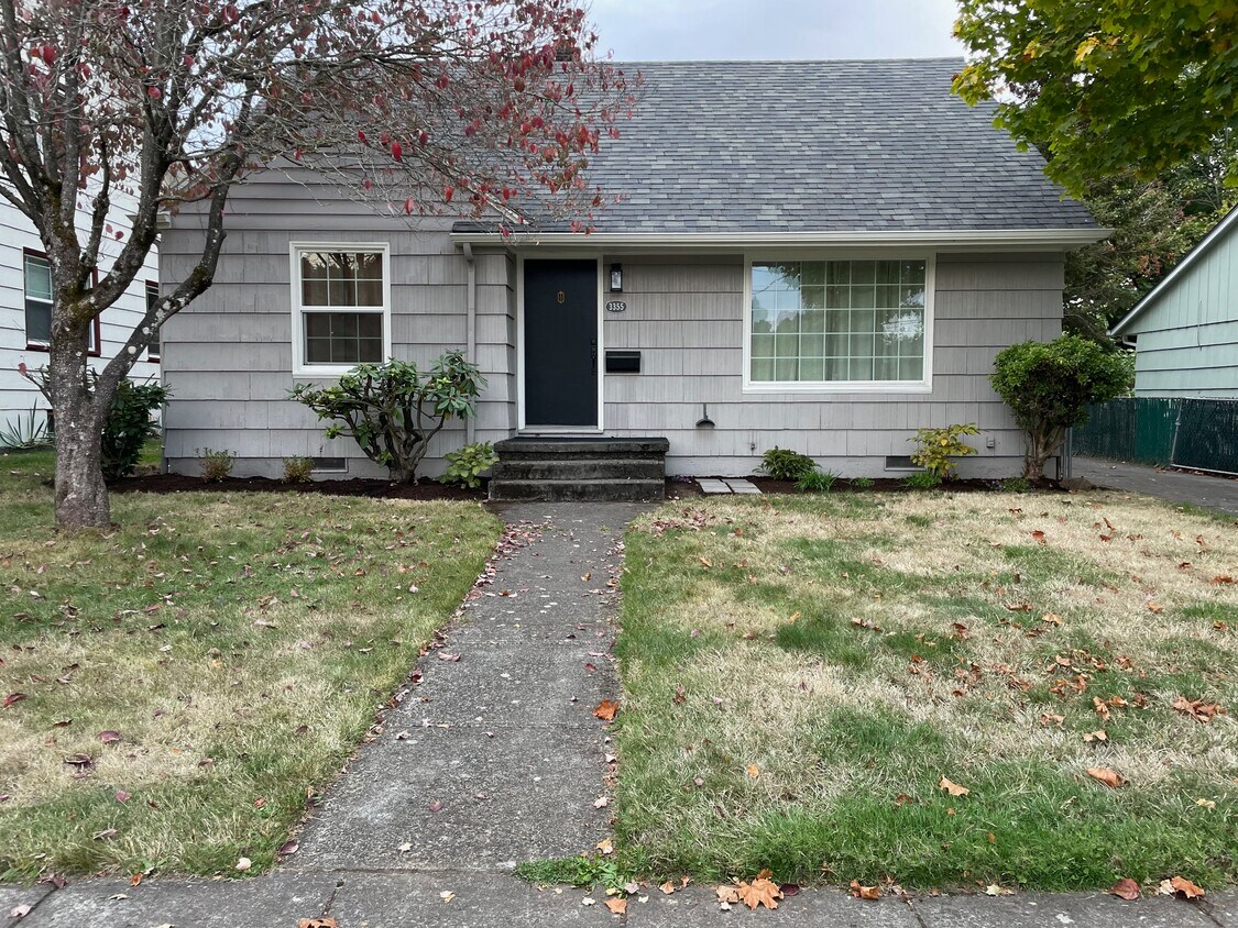 Foto principal - 3355 NE 84th Ave