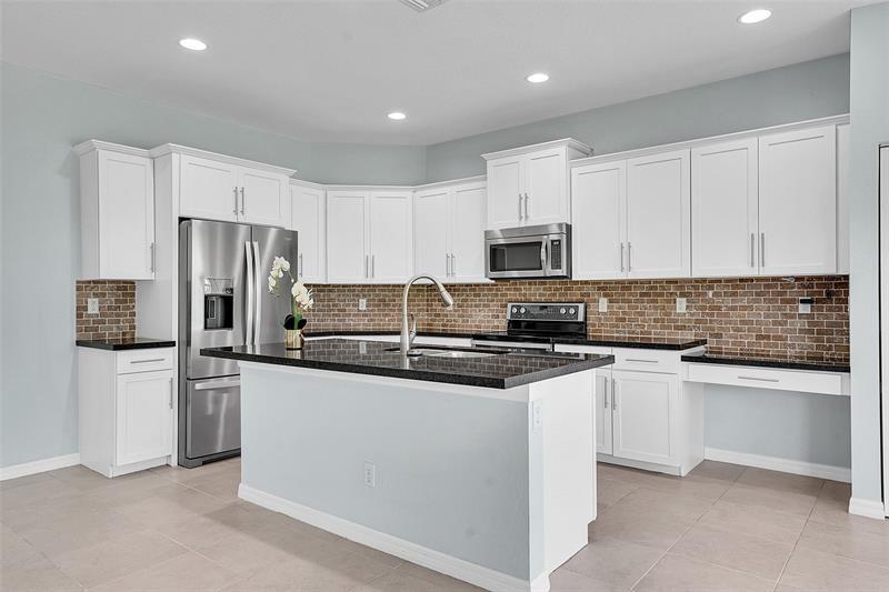 Primary Photo - 7162 Prudencia Dr