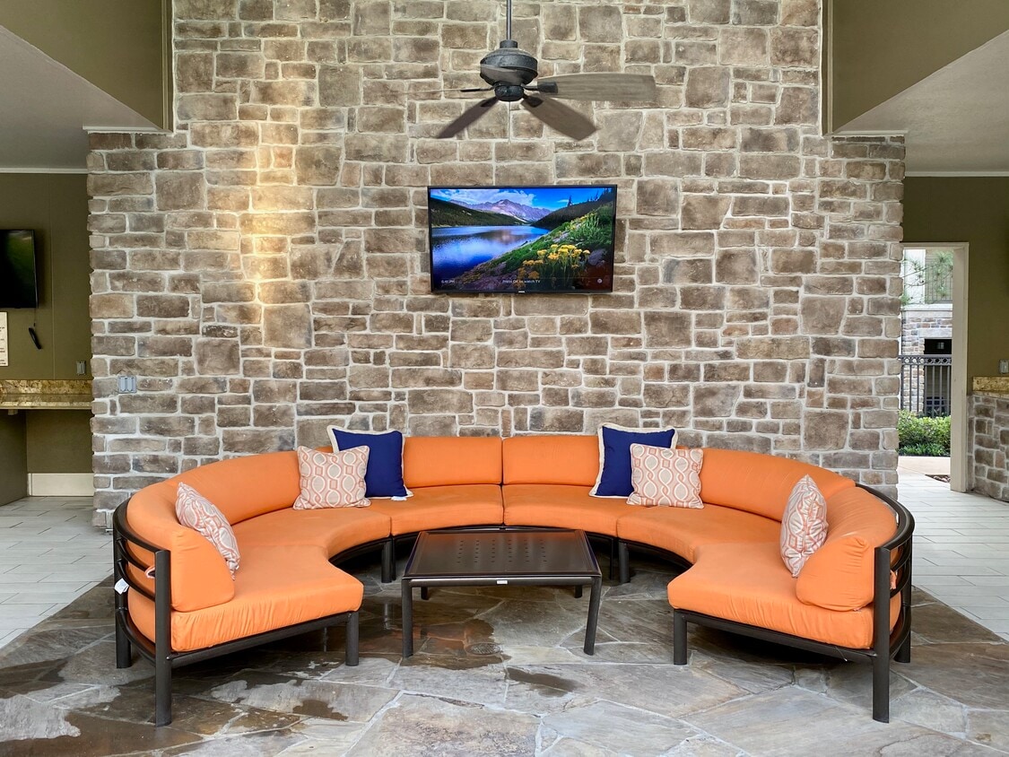 Primary Photo - The Woodlands Lodge
