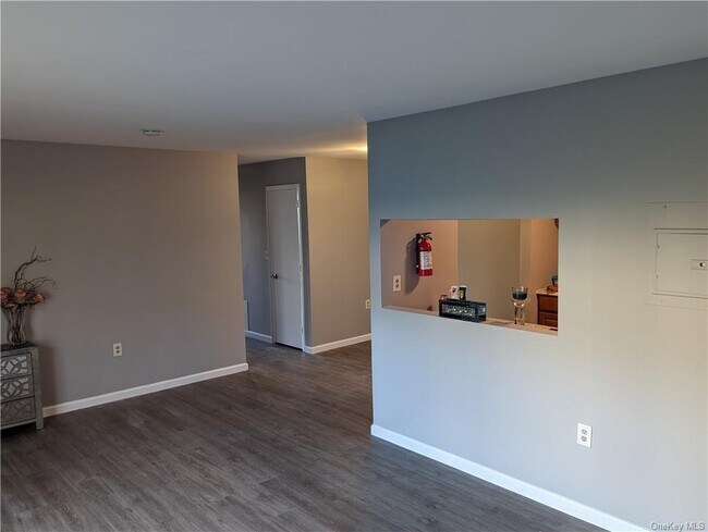 Building Photo - 225 Concord Ln