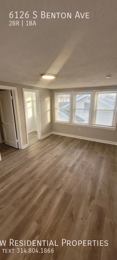 Foto del edificio - 6126 S Benton | $1,050 | 2bd 1bath
