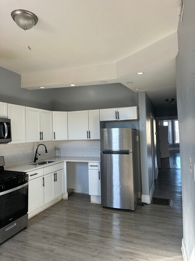 Foto del edificio - 4253 W Wilcox St