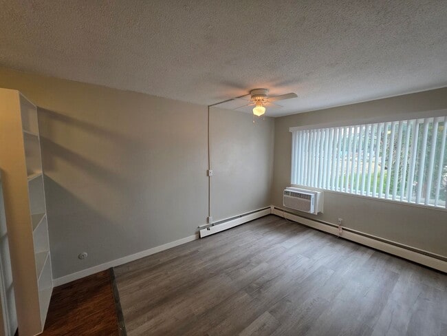 Foto del edificio - 233 E Arvada St