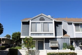 Building Photo - 45 Briarwood