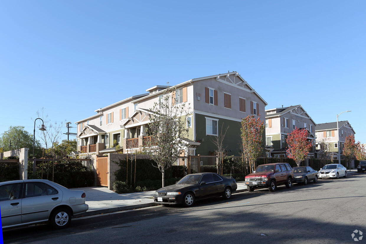 Building Photo - The Crossings On 29th Street