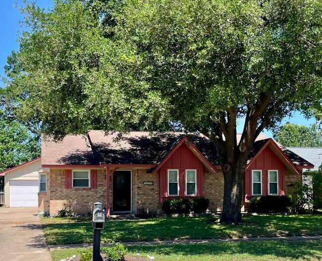 Building Photo - 5814 Weeping Willow Rd