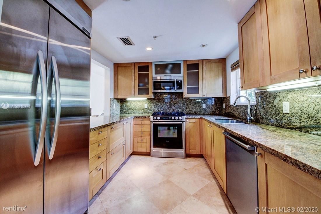 2 br, 2.5 bath - 243 Meridian Ave - 2 br, 2.5 bath  - 243 Meridian Ave