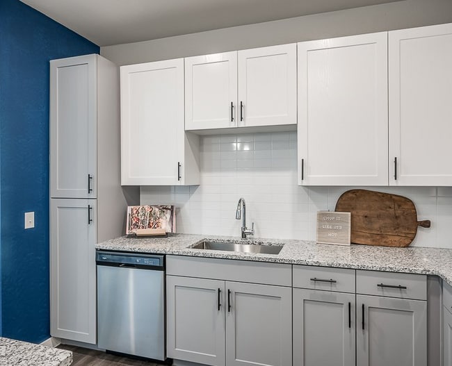 Photo - 10920 Day Rd Apartment