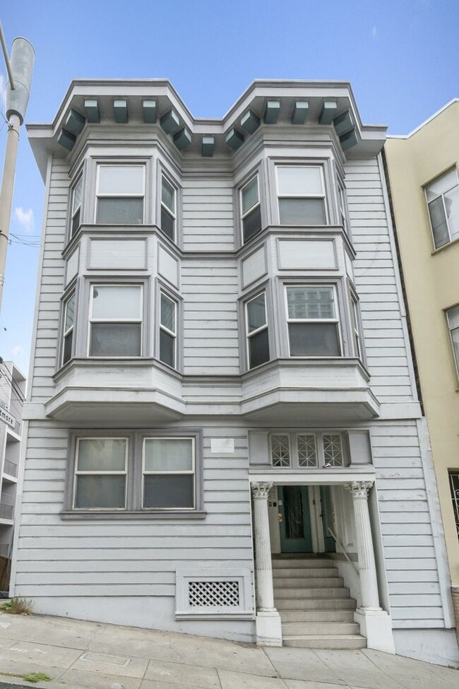 Building Photo - 1040-1044 Clay Street