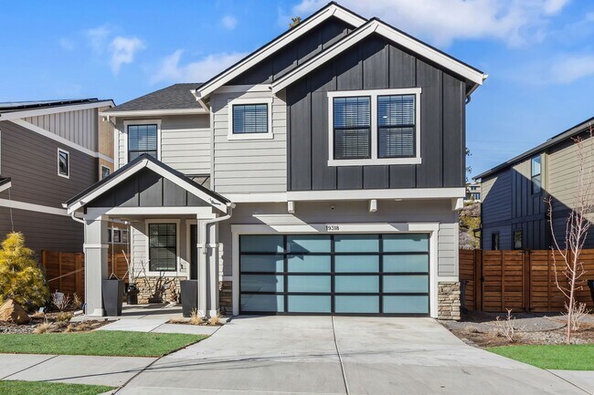 Building Photo - Modern 4 Bedroom Home with Office + Bonus Room