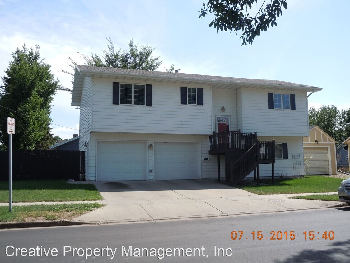 Primary Photo - 3 br, 2 bath House - 801 7th Ave NW