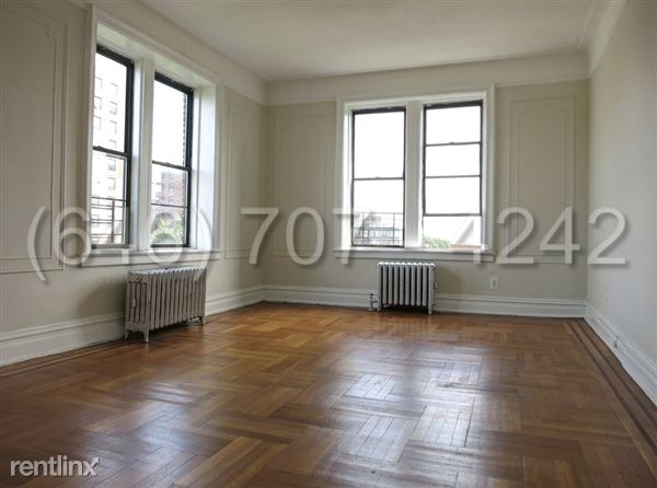 Building Photo - 400 Clinton Ave