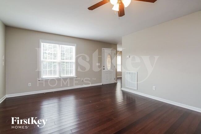 Building Photo - 136 Wood Bend Ct